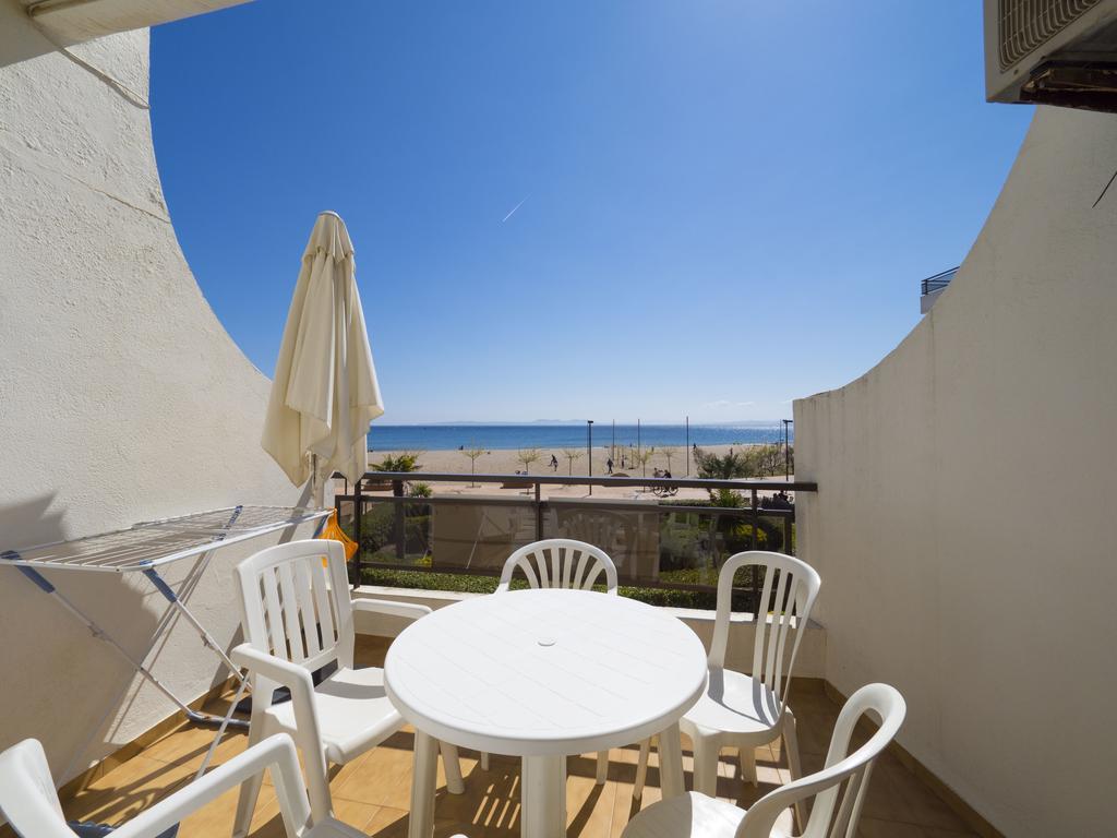 Inmosantos Oasis D4 Apartman Roses Kültér fotó