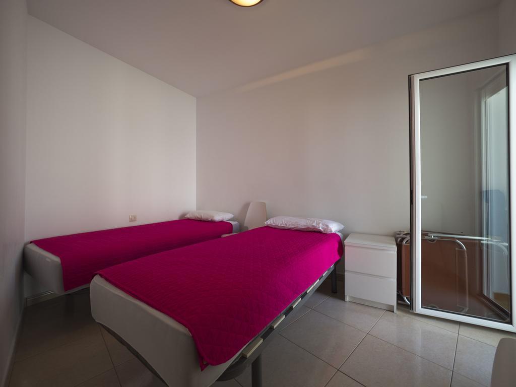 Inmosantos Oasis D4 Apartman Roses Kültér fotó