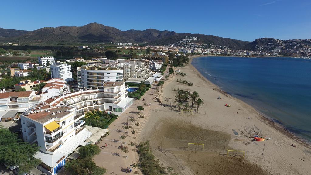 Inmosantos Oasis D4 Apartman Roses Kültér fotó